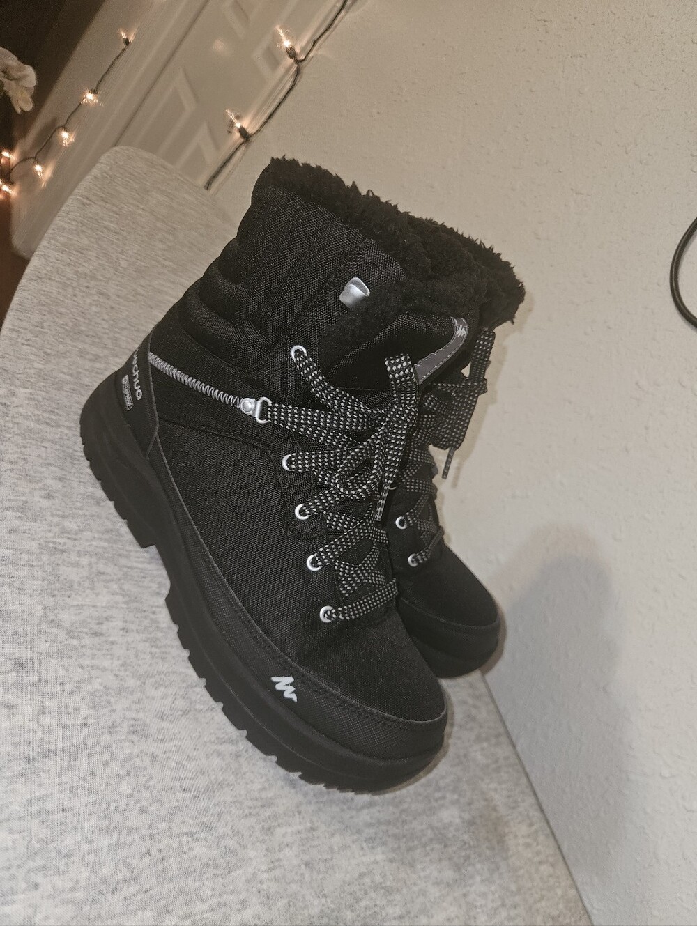 Quechua Waterproof Snow/ Hiking Boots7.5